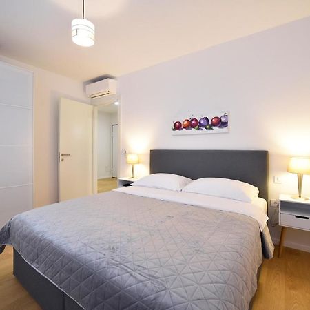 Ophelia Apartment With Parking Zagreb Ngoại thất bức ảnh