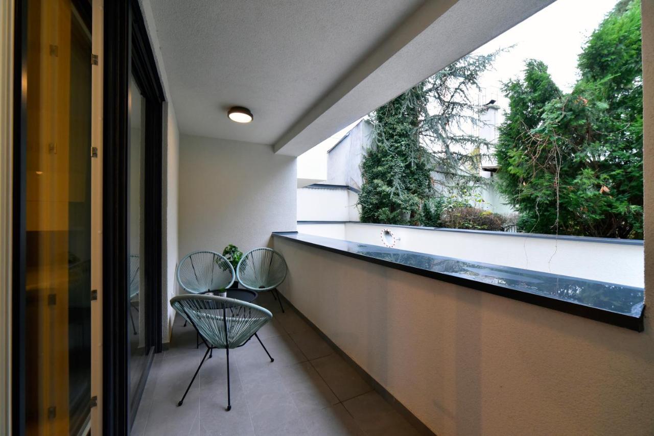 Ophelia Apartment With Parking Zagreb Ngoại thất bức ảnh