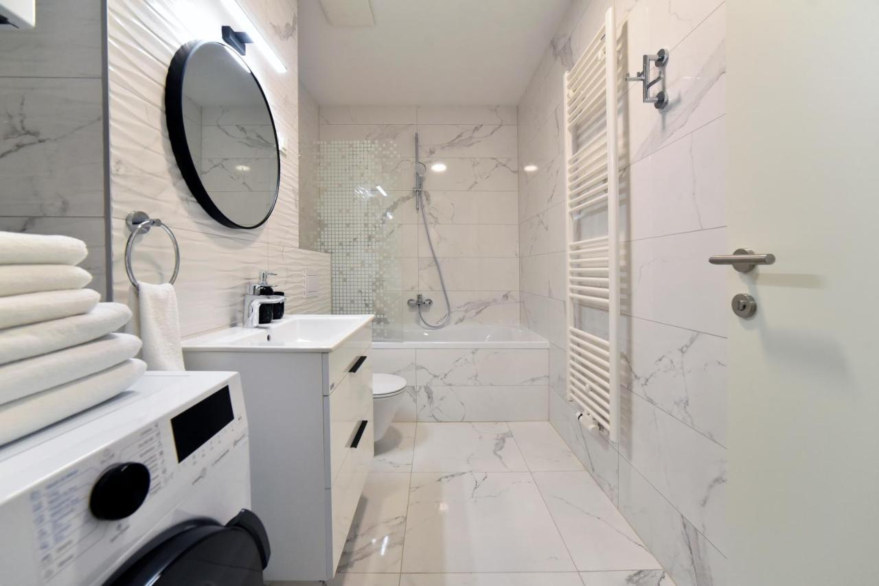 Ophelia Apartment With Parking Zagreb Ngoại thất bức ảnh