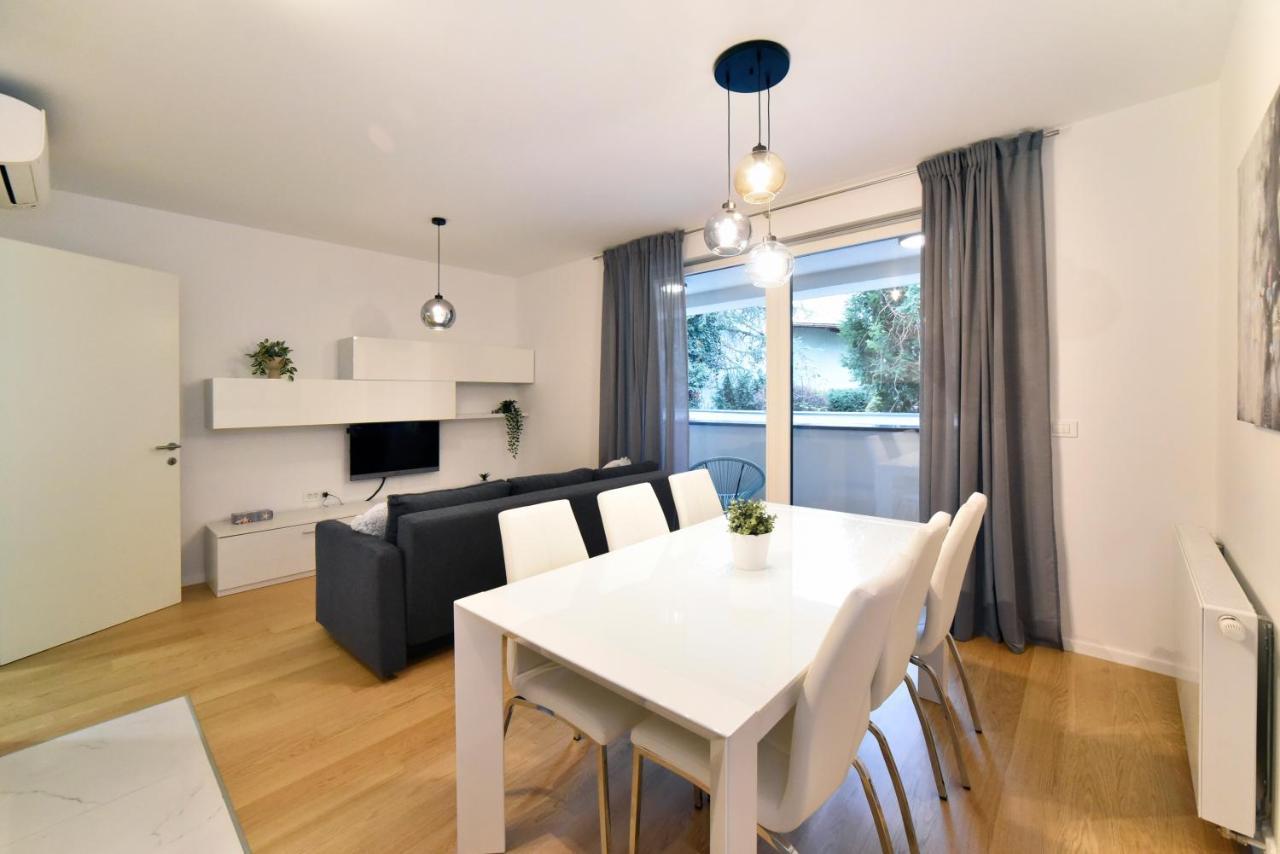 Ophelia Apartment With Parking Zagreb Ngoại thất bức ảnh