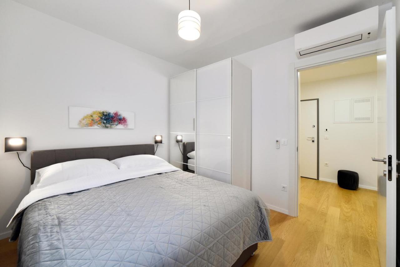 Ophelia Apartment With Parking Zagreb Ngoại thất bức ảnh