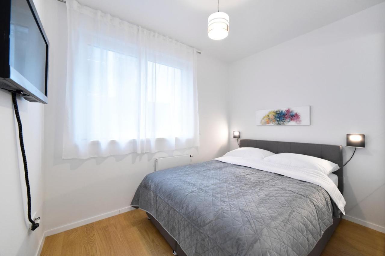 Ophelia Apartment With Parking Zagreb Ngoại thất bức ảnh