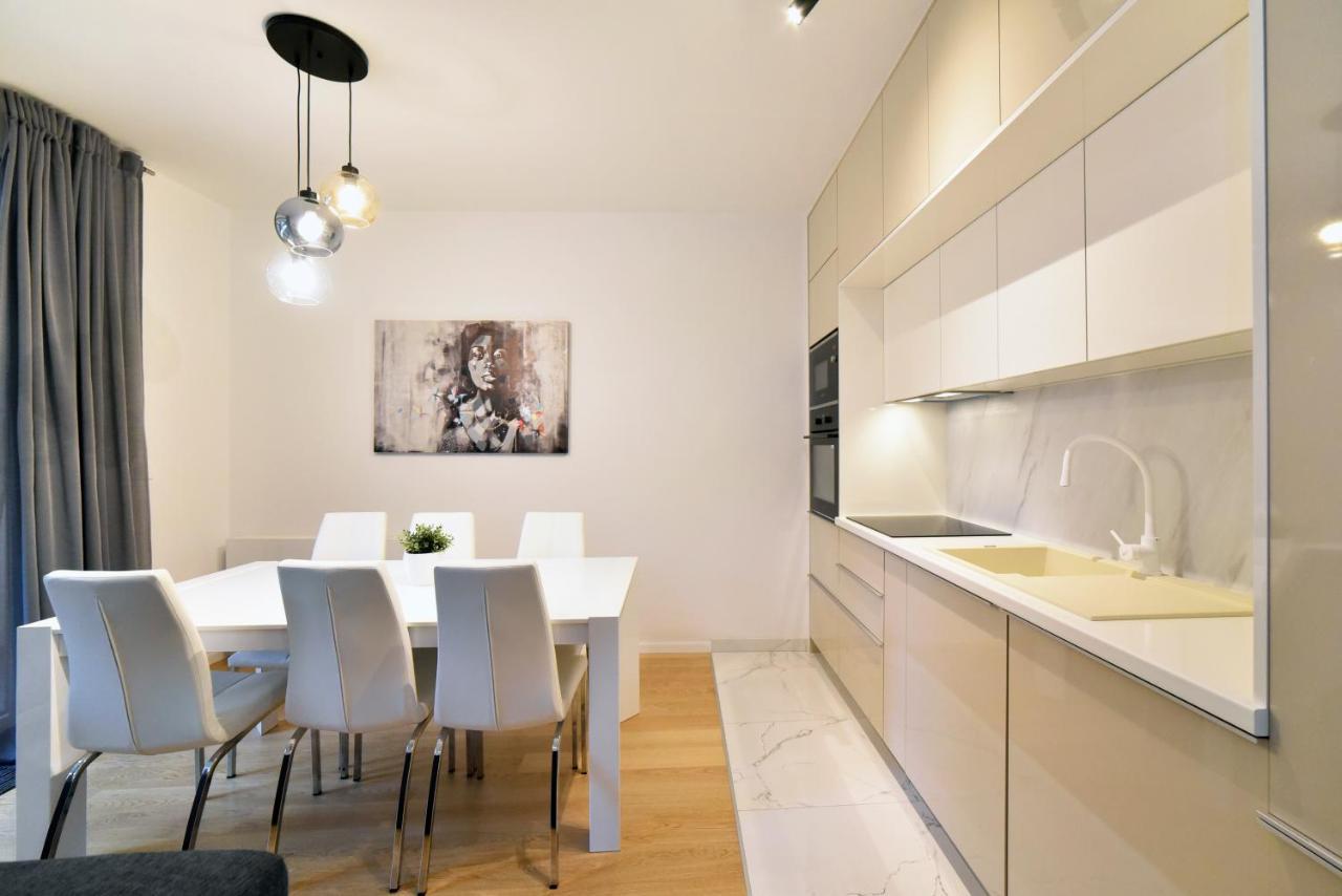Ophelia Apartment With Parking Zagreb Ngoại thất bức ảnh