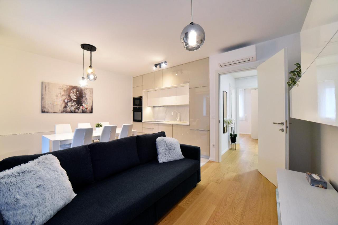 Ophelia Apartment With Parking Zagreb Ngoại thất bức ảnh